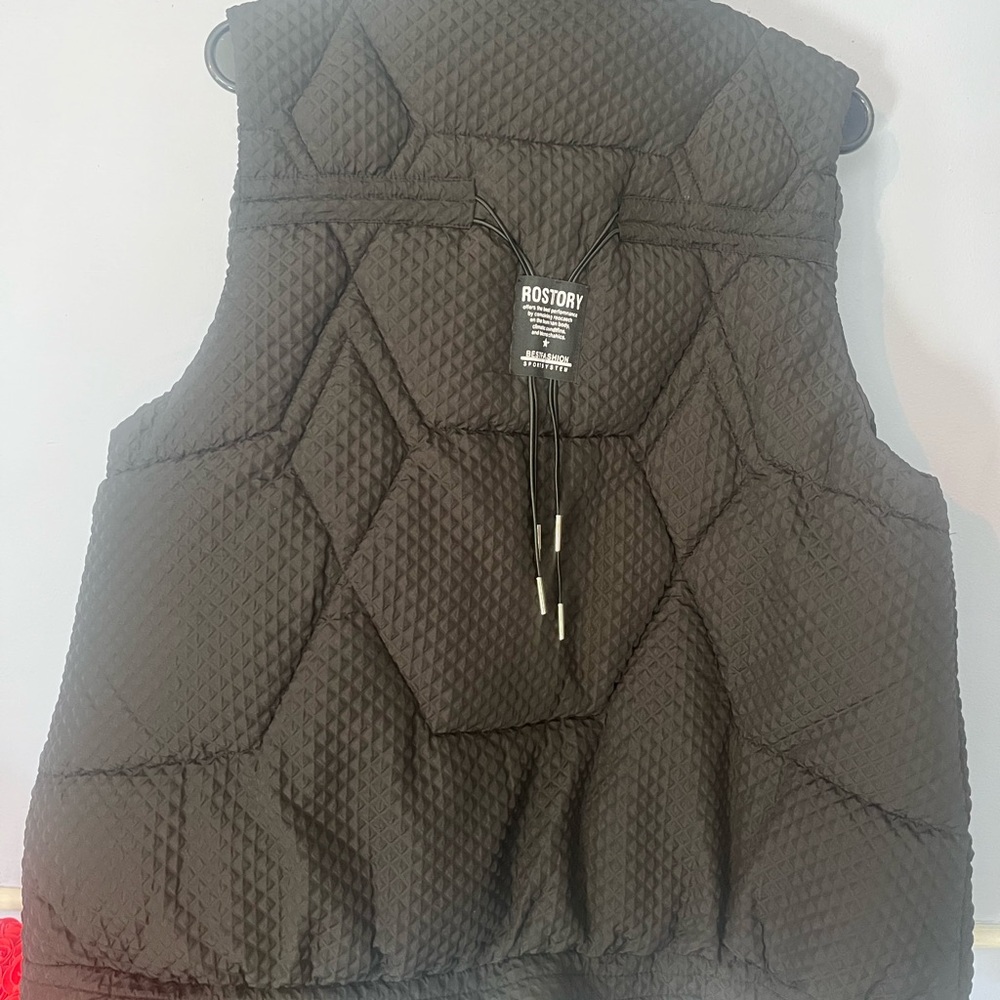 Brand new puffer vest